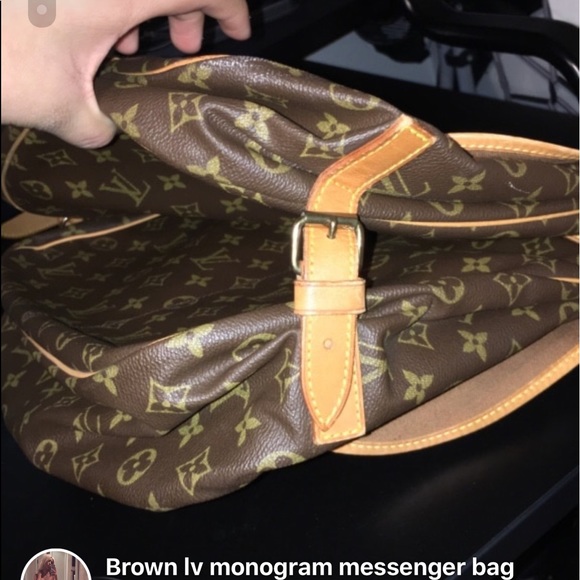 Louis Vuitton Messenger Bag Unisex - Picture 5 of 6